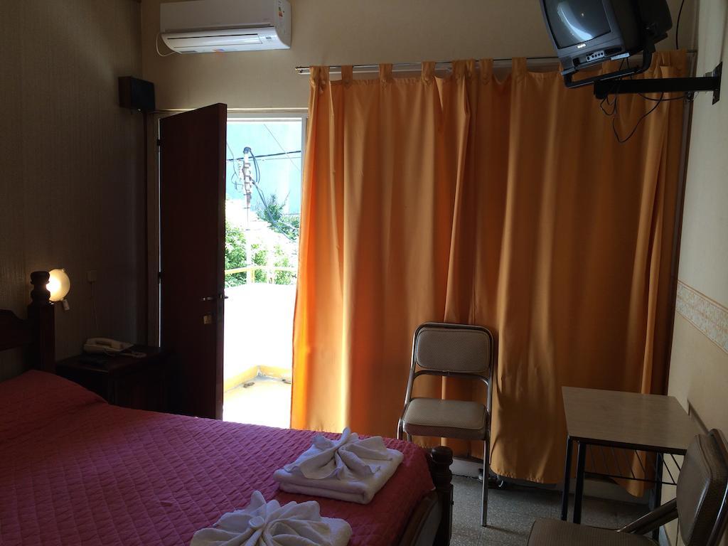 Hotel Cordoba Villa Carlos Paz Dış mekan fotoğraf
