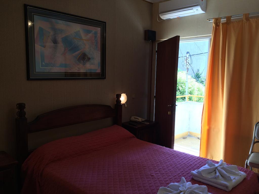 Hotel Cordoba Villa Carlos Paz Dış mekan fotoğraf