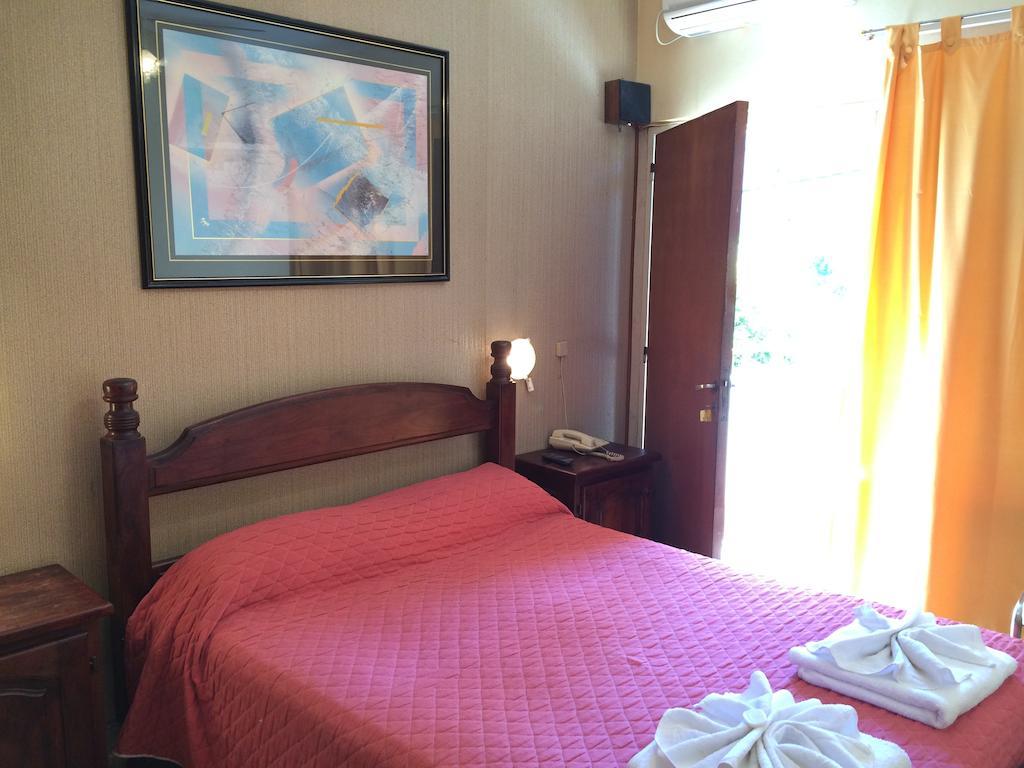 Hotel Cordoba Villa Carlos Paz Oda fotoğraf